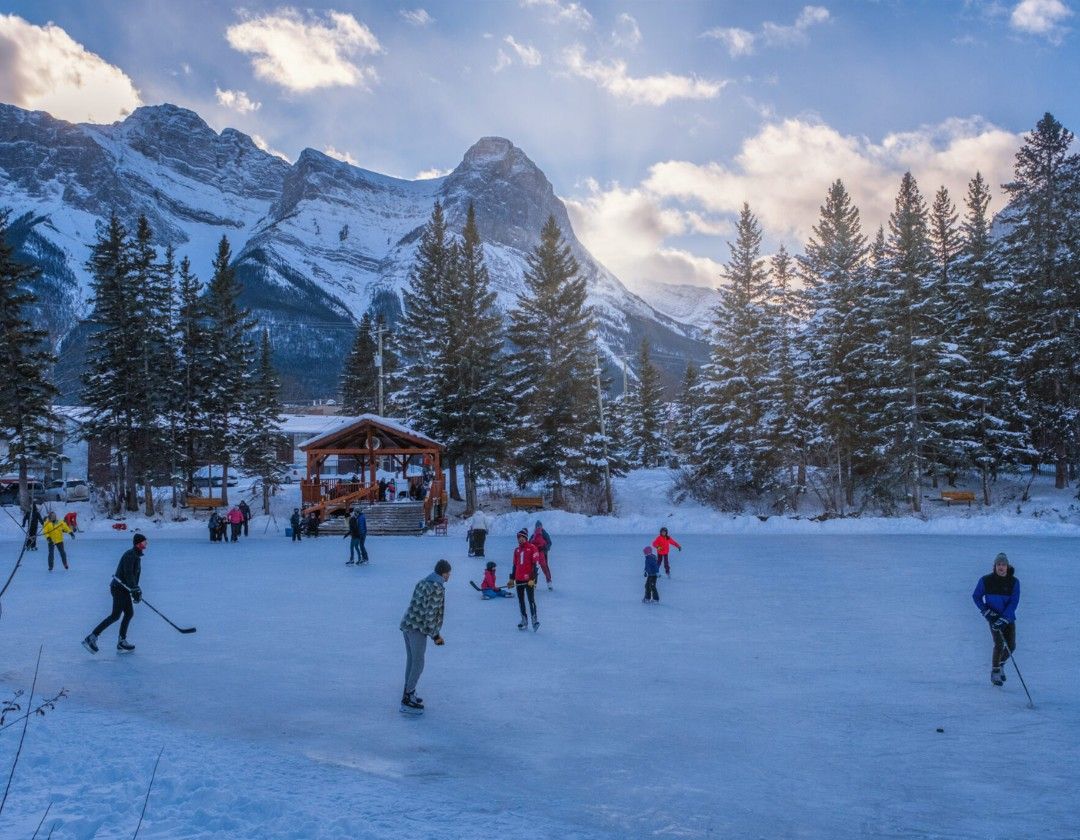 Create Lasting Memories with Your Family in Canmore this Winter!